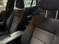 Gebraucht Mercedes E220 170 PS (125 kW) 2010 Schwarz Kombi