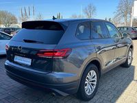 Gebraucht VW Touareg R 231 PS (169 kW) 2021 Grau SUV