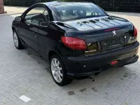 Gebraucht Peugeot 206 CC 109 PS (80 kW) 2002 Schwarz Cabrio