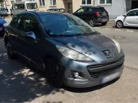 Gebraucht Peugeot 207 73 PS (53 kW) 2011 Grau Kleinwagen