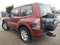 Gebraucht Mitsubishi Pajero Basis 190 PS (139 kW) 2018 Rot SUV