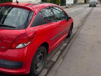 Gebraucht Peugeot 207 95 PS (69 kW) 2011 Rot Limousine