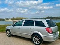 Gebraucht Opel Astra 100 PS (73 kW) 2008 Grau Kombi