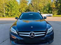 Gebraucht Mercedes C220 204 PS (150 kW) 2018 Blau Kombi