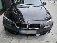 Gebraucht BMW 320 163 PS (119 kW) 2015 Schwarz Kombi