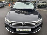 Gebraucht VW Passat R-line 200 PS (147 kW) 2022 Deep black Kombi