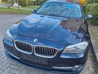 Gebraucht BMW 530 258 PS (189 kW) 2013 Blau Limousine