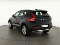 Neu Volvo XC40 163 PS (119 kW) 2025 Schwarz SUV