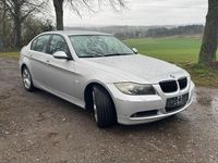Gebraucht BMW 325 197 PS (144 kW) 2006 Silber Limousine