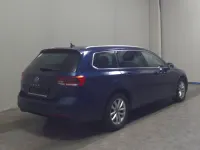Gebraucht VW Passat Business 150 PS (110 kW) 2022 Aquamarinblau metallic Kombi