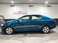 Gebraucht Skoda Rapid Ambition 101 PS (74 kW) 2013 Blau Kleinwagen