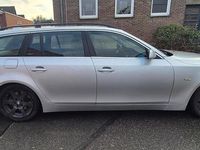 Gebraucht BMW 525 163 PS (119 kW) 2004 Silber Kombi