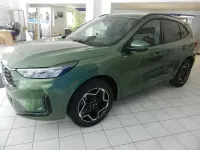 Neu Ford Kuga 182 PS (133 kW) 2025 Grün SUV