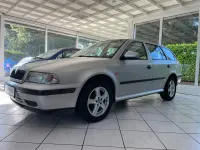 Gebraucht Skoda Octavia 101 PS (74 kW) 2000 Silber Limousine