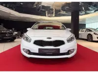Gebraucht Kia Ceed 135 PS (99 kW) 2015 (wd) carraraweiss Kleinwagen