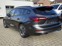 Gebraucht Ford Focus ST-Line X 155 PS (114 kW) 2025 Grau Limousine