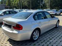 Gebraucht BMW 318 129 PS (94 kW) 2006 Titansilber metallic Limousine