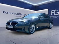 Gebraucht BMW 520 Performance 190 PS (139 kW) 2023 Sophistograu brillanteffekt metalli Kombi