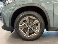 Gebraucht BMW X1 Shadowline 211 PS (155 kW) 2023 Cape york grün metallic SUV