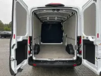 Używany Ford Transit Trend 2023 Biały Sedan/Limuzyna