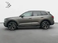 Gebraucht VW Touareg R-line 286 PS (210 kW) 2025 Siliziumgrau matt SUV
