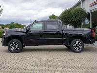Neu Chevrolet Silverado 426 PS (313 kW) 2025 Schwarz SUV