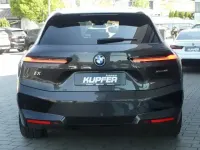 Gebraucht BMW iX Sport Line 384 kW (523 PS) 2023 Sophistograu SUV