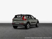 Gebraucht Volvo XC40 Plus 197 PS (144 kW) 2023 Sage green metallic SUV