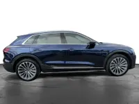 Gebraucht Audi e-tron Advanced Plus 300 kW (408 PS) 2022 Blau SUV