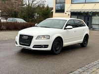 Gebraucht Audi A3 Ambiente 105 PS (77 kW) 2010 Weiß Limousine