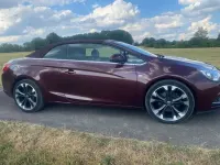 Gebraucht Opel Cascada Innovation 165 PS (121 kW) 2013 Rot Cabrio