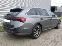 Gebraucht Skoda Octavia Selection 150 PS (110 kW) 2024 Grau Kombi