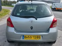 Gebraucht Toyota Yaris 75 PS (55 kW) 2006 Silber Limousine