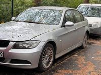 Gebraucht BMW 318 129 PS (94 kW) 2007 Silber Limousine