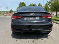 Gebraucht Audi A3 Basis 150 PS (110 kW) 2018 Schwarz Limousine