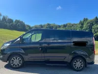 Gebraucht Ford Tourneo 185 PS (136 kW) 2021 Schwarz Van / Kleinbus