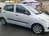 Gebraucht Hyundai i10 69 PS (50 kW) 2011 Silber Kleinwagen