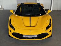 Gebraucht Ferrari F8 721 PS (530 kW) 2022 Gelb Cabrio