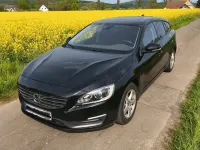 Second-hand Volvo V60 163 CP (119 kW) 2014 Negru Break