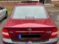 Gebraucht Opel Vectra 115 PS (84 kW) 1997 Rot Limousine