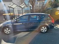 Gebraucht Kia Ceed 115 PS (84 kW) 2011 Blau Kleinwagen