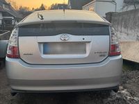 Gebraucht Toyota Prius 77 PS (56 kW) 2006 Silber Kleinwagen