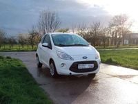 Gebraucht Ford Ka Titanium 69 PS (50 kW) 2012 Weiß Kleinwagen
