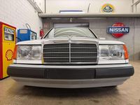 Gebraucht Mercedes 250 126 PS (92 kW) 1991 Weiß Limousine