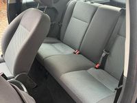 Gebraucht Ford Focus 101 PS (74 kW) 2006 Blau Kleinwagen