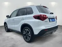 Gebraucht Suzuki Vitara Comfort+ 102 PS (75 kW) 2022 Cool white pearl met. SUV