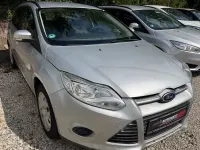 Gebraucht Ford Focus Trend 105 PS (77 kW) 2012 Silber Limousine
