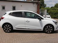 Gebraucht Renault Clio V Evolution 67 PS (49 kW) 2023 Weiß Kleinwagen