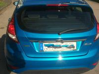 Gebraucht Ford Fiesta Titanium 125 PS (91 kW) 2014 Blau metallic Kleinwagen
