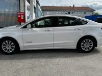 Gebraucht Ford Mondeo 140 PS (102 kW) 2015 Weiß Limousine